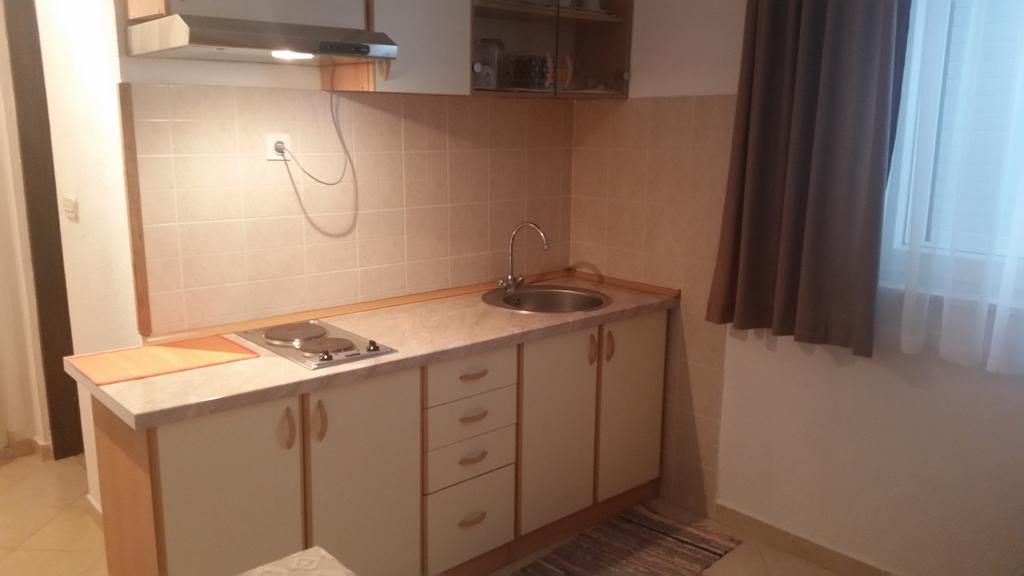 Apartment B&K Raslina Kültér fotó