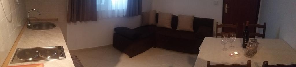 Apartment B&K Raslina Kültér fotó